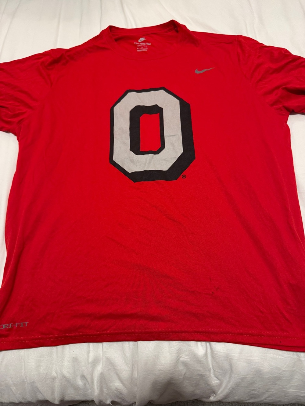 Nike Men’s Red Ohio State Logo Short Sleeve Tee